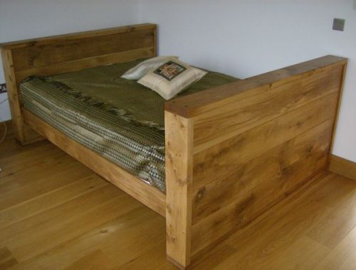 Oak day bed.